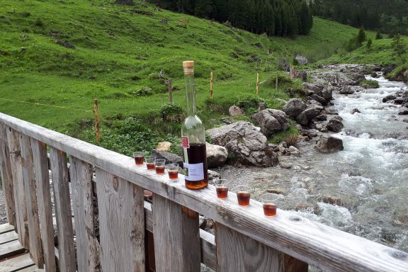 Likörverköstung Genusswanderung Kleinwalsertal Likörverköstung Genusswanderung Kleinwalsertal