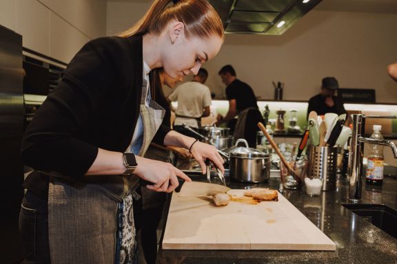 Frühlingsrollen-schneiden Frühlingsrollen-schneiden